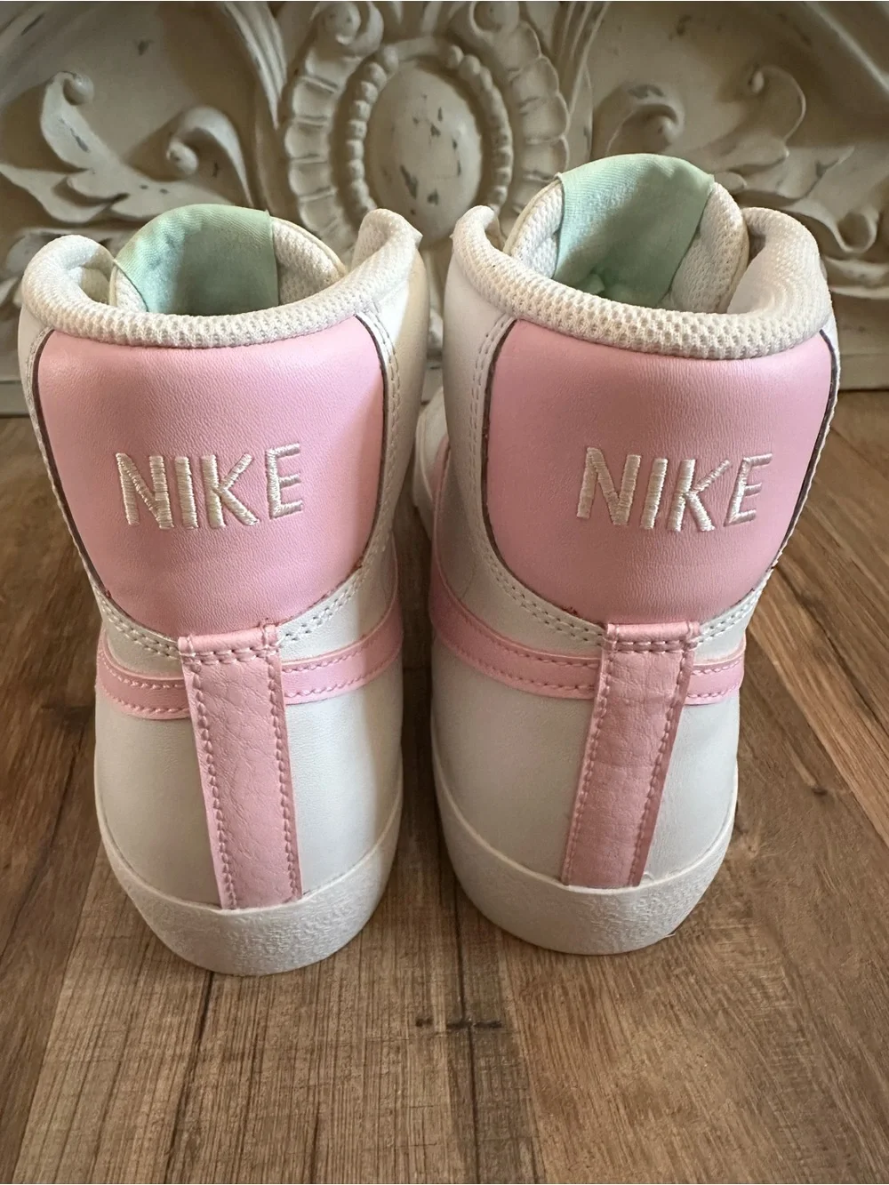 Nike Cream High-Top Sneakers with Pink & Mint Accents 5.5 big kids